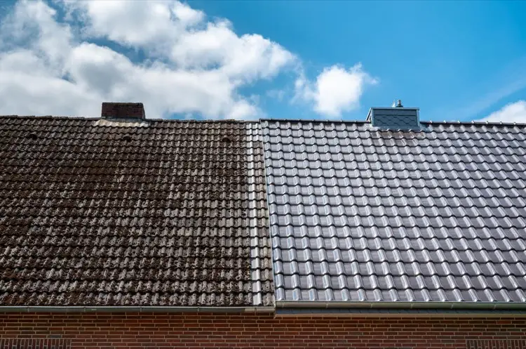 Side by side of clean vs dirty roof